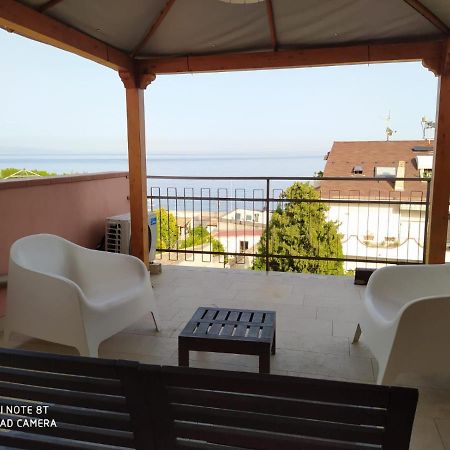 Pozzo Lazzaro Apartments Santa Teresa Di Riva Extérieur photo