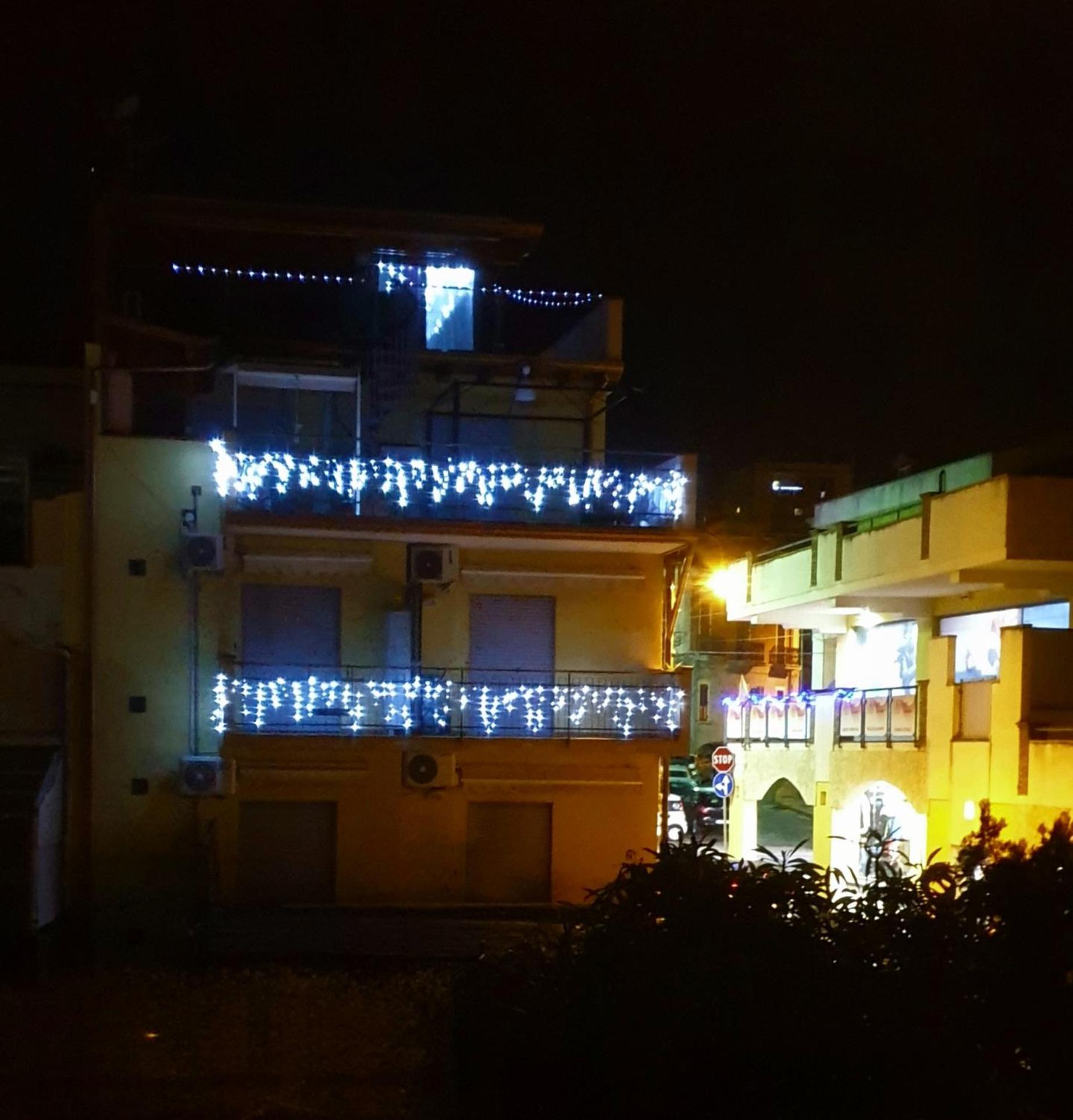 Pozzo Lazzaro Apartments Santa Teresa Di Riva Extérieur photo