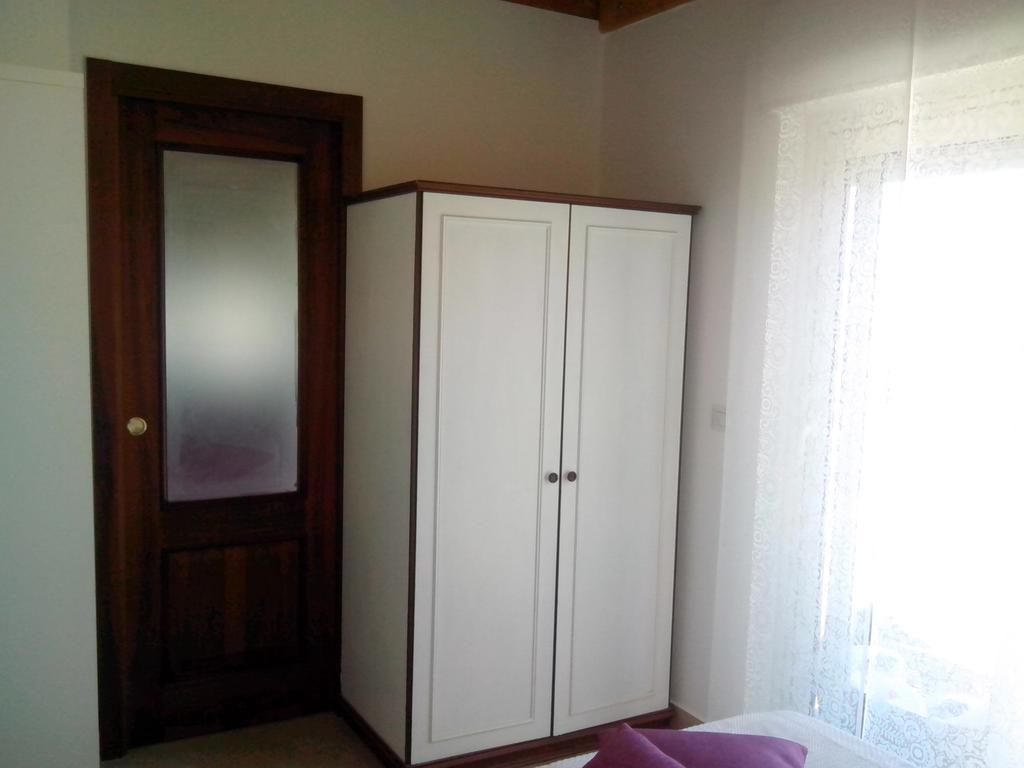 Pozzo Lazzaro Apartments Santa Teresa Di Riva Chambre photo